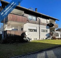 Praktische 3-Zimmer-Etagenwohnung mit zusätzlichen Kachelofen, Loggia und Festgarage in Salzweg