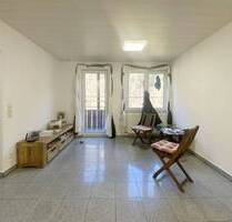 Gemütliche 2-Zimmer-Eigentumswohnung in Unterreichenbach: Ideale Lage mit Balkon und Carport