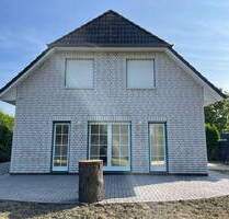 Modernisiertes Einfamilienhaus mit großzügigem Garten in begehrter Lage von Kirchweyhe