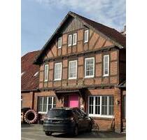 Wohnen in historischem ehem. Bahnhofshotel auf dem Lande -5 Wohneinheiten - Tierhaltung möglich - Dahlenburg / Lemgrabe