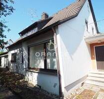 *** Einfamilienhaus mit Anbau, Schwimmbad, Garage und grossem Garten *** - Gerstetten