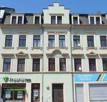 Gemütliche 2-Zimmer-Dachwohnung mit Laminatboden, separater Küche & Bad mit Dusche - Freital