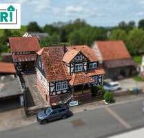 Viel Platz in ländlicher Idylle - Fachwerkhaus mit Scheune und Garten in Stadtallendorf-Wolferode - Stadtallendorf / Wolferode