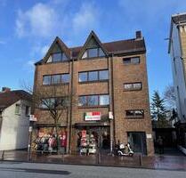 Großzügige Bürofläche im DG mit 3 Räumen, Balkon und Pkw- Stellplatz in bester Innenstadtlage - Schwarzenbek