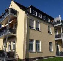 Wohnung im 1. OG - großer Balkon und Blick ins Grüne! - Limbach-Oberfrohna