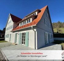 Wohnen im TRAUMHAUS! Liebevoll kernsanierte Doppelhaushälfte in Simmelsdorf-OT (Einzel-Denkmal)