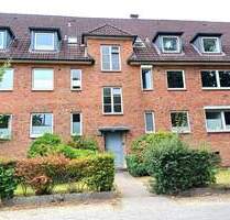 1 Zimmer Dachgeschoss Wohnung mit separater Küche und Balkon zum Garten - Hamburg Lokstedt