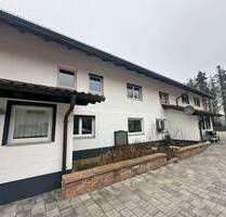 Anwesen mit 5 Wohnungen und Nebengebäuden Nähe Neuhaus am Inn