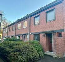 Lehesterdeich! Gepflegtes 4,5-Zimmer-Reihenmittelhaus mit begrüntem Garten in begehrter Lage von Bremen!