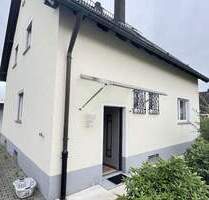 Ruhige, helle 2,5-Zimmer-Wohnung mit großem Garten in Südlage - Weiden i.d.OPf. Rothenstadt