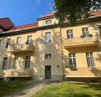 Frei werdend! Schöne 3-ZKB-Wohnung mit Balkon und Pkw-Stellplatz - Berlin Buch