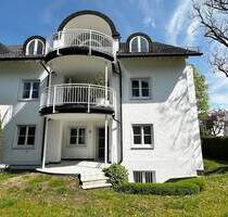 Sanierte 4-Zimmer-Erdgeschoss-Terrassenwohnung in Alt-Harlaching, direkt an der Isar - München