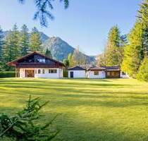 Ankommen in der Idylle. Traumanwesen am Schliersee mit Bergblick.