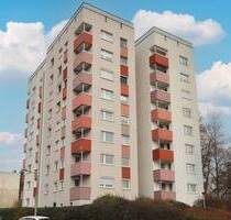 Attraktive 2-Zimmer-Wohnung mit Loggia, Aufzug und Gestaltungspotential - Nürnberg Eibach