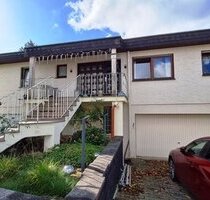 Natur Pur, Grün & viel Platz! Offen gestaltetes Einfamilienhaus mit ELW. Taunushöhenlage - 25 km von Wiesbaden entfernt - Heidenrod Kemel