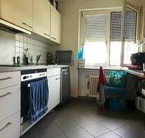 Ranstadt: Großzügige 4 Zimmerwohnung mit Balkon und Garage am Stadtrand!