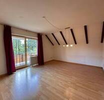 Helle 2-Zimmer-Wohnung mit Balkon und Stellplatz in Malente - ab sofort verfügbar