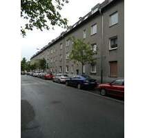 Kleine, gemütliche und teilsanierte 2-Zimmer-Wohnung in Duisburg-Neudorf