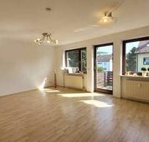 Sonnige Dreizimmerwohnung mit zwei Balkonen in ruhiger Wohnlage - Hersbruck