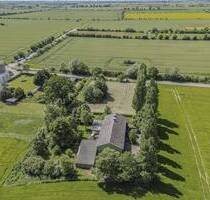 Resthof in schöner Feldrandlage von Vadersdorf mit diversen Nutzungs- und Gestaltungsoptionen - Fehmarn
