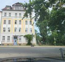 teilsaniertes Mehrfamilienhaus in Zeitz