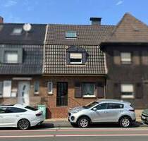 Charmantes Reihenmittelhaus mit Geschichte und Wohlfühlfaktor in Oberhausen-Klosterhardt