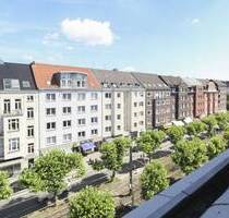 Über den Dächern von Oberkassel: Charmante Dachgeschosswohnung mit weiterem Ausbaupotential - Düsseldorf