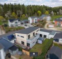 ++SOFORT EINZIEHEN++ 2 Zimmer-EG-Wohnung mit großer Terrasse in attraktiver Wohnlage, Baujahr 2013 - Auerbach in der Oberpfalz