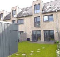 Großes Reihenmittelhaus in familienfreundlicher Lage in Eversten nach KfW 55 Standard inkl. Einbauküche - Oldenburg Kaspersweg