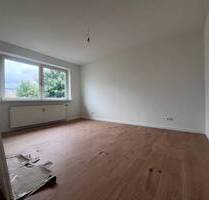 !Besichtigung während Modernisierung! 2,5-Zimmer-Wohnung mit Balkon und Außenstellplatz in Tonndorf! - Hamburg