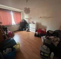 !Besichtigung während Modernisierung! 2,5-Zimmer-Wohnung mit Balkon und Außenstellplatz in Tonndorf! - Hamburg