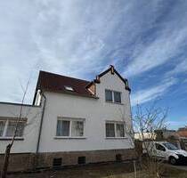 Einfamilienhaus + Baugrundstück mit positiver Bauvoranfrage in Rathenow West zu verkaufen !