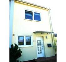 25336 Elmshorn: z.Zt. reserviert ! gepflegtes , renoviertes und modernisiertes Reihenendhaus FREI - ideal für 2 Personen !