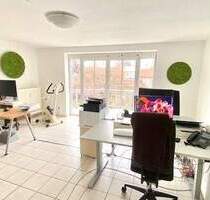 Charmante 1-Zimmer-Wohnung mit Ostbalkon und Tiefgarage in ruhiger Lage von Laufen.