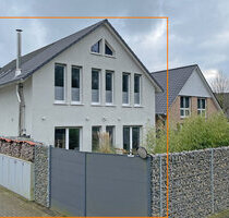 Modernes, freistehendes Einfamilienhaus in Neukirchen-Vluyn-Rayen mit Gewerbeeinheit - Vielseitige Nutzungsmöglichkeiten! - Neukirchen Vluyn