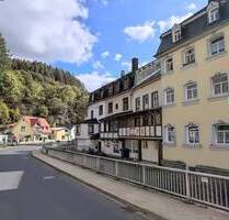 Einfamilienhaus mit Ladenlokal in der Fußgängerzone - Neuerburg