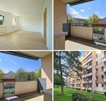 renovierte 2 Zimmerwohnung mit 2 Balkonen & Fahrstuhl im 4. OG (Stellplatz auf Anfrage) - Freiberg