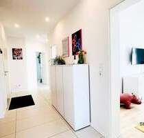 Soester Westen: Helle und exklusive Dachgeschosswohnung (79m²) mit Südbalkon