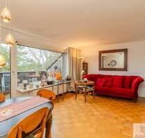 Ruhige 3-Zimmer-Dachwohnung in Unterbach mit Balkon und Panorama-Weitblick über Düsseldorf - direkte Nähe zum Unterbacher See! - Düsseldorf Unterbach
