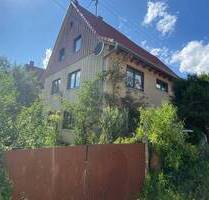 Liebevoll saniertes Bauernhaus mit Blick ins Grüne und Scheunenteil - Rosenfeld / Brittheim