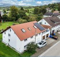 Tolles 2-Fam-Haus m. großzüg. Grundstück,Doppel-Garage, Wärmepumpe u. Solar, ideale u. ruhige Lage! - Tengen / Büßlingen