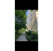 Bogenhausen unvermitete sonnige 2-Zi-Ruheoase im Herzen Münchens - München Bogenhausen