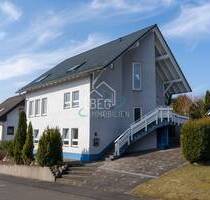 Vielseitiges Einfamilienhaus mit Einliegerwohnung und Weitblick in ruhiger Lage - Idar-Oberstein