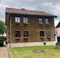 Großes EFH mit Sanierungsbedarf und schönem Grundstück: Familien herzlich willkommen! - Rohrbach