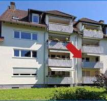 Bezugsfreie Charmante 3 Zimmer Wohnung im 1.OG mit Balkon, Garage, Stellplatz und Einbauküche. - Radolfzell am Bodensee