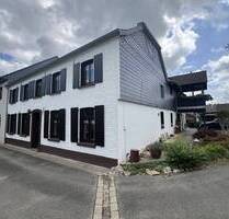 Gemütliches Bauernhaus mit Einliegerwohnung - Mönchengladbach-Rheindahlen Rheindahlen - Land