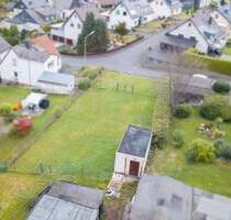 Attraktives Baugrundstück mit Garage in ruhiger Wohnlage, nahe Gebhardshain! - Steinebach/Sieg