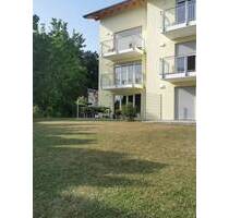 Attraktive 2 - Zimmer Neubau-Whg. mit Balkon im Grünen aber zentral in Pfarrkirchen