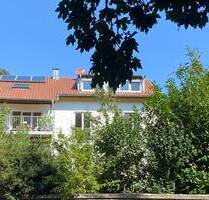 Einfamilienhaus in Top Lage mit großem Garten und Doppelgarage - freiwerdend - Donaustauf