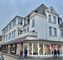 Wohn- und Geschäftshaus in Lauflage von Norderney mit ca. 741 m² Gesamtfläche.